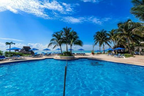 Apt In Playacar Very Close To The Beach And 5th Av