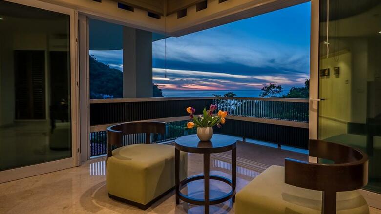 Ocean Frontage Cottage
