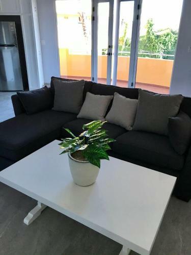 Apartamento 13b Beautiful Brand New 2br 2ba Pool Cerritos