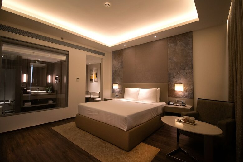 Hotel Courtyard By Marriott Bhopal