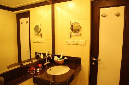 Hotel Country Inn & Suites By Carlson Haridwar