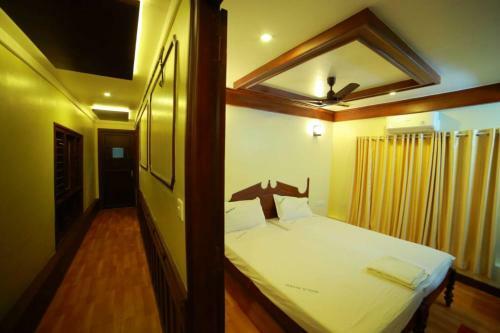 Kerala House Boats
