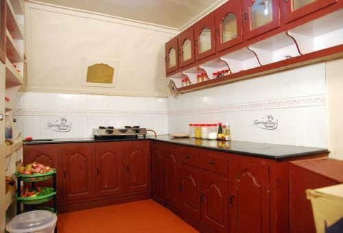 Pournami Houseboats