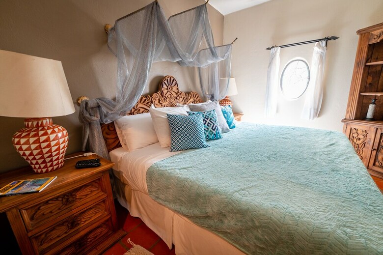 Charming Villas By Casa Holistic B&B