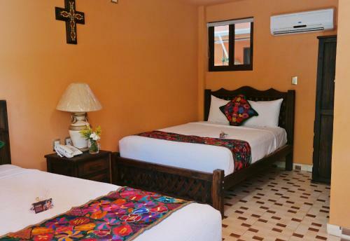Camino Mexicano Hotel & Resort