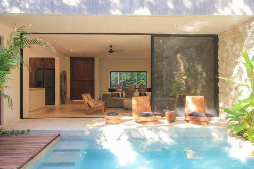 Luxury Boho-chic Villa In Holistika Tulum