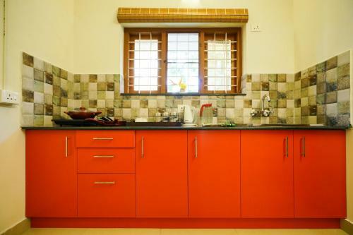 Hostal Alamanda Guest House
