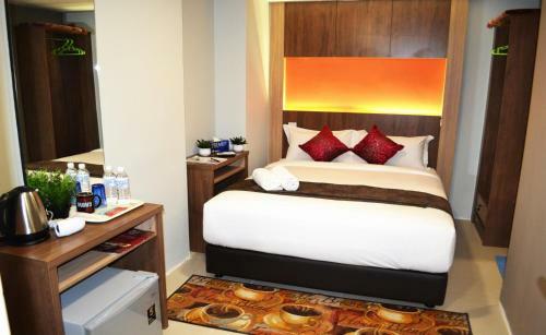 City Central Hotel