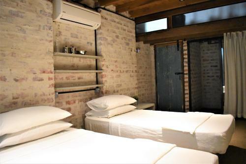 Hostal Frenz Republic
