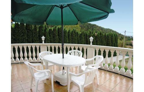 Holiday Home Hegyalja Utca-vonyarcvashegy
