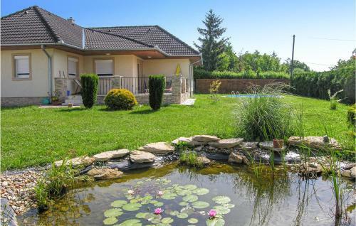 Holiday Home Liszt F. Utca-vonyarcvashegy