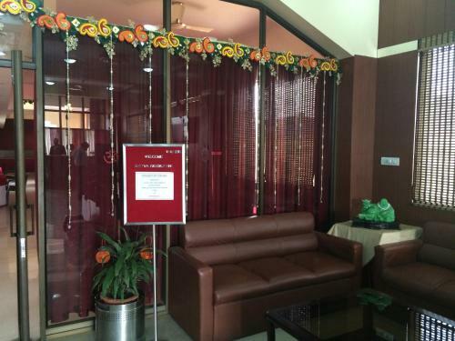 Hotel Maiden Residency