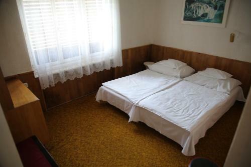 Hostal Simply Sz�ll�