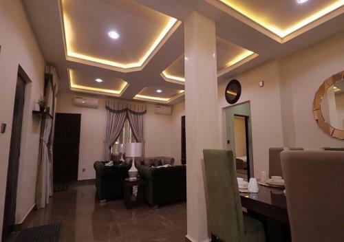 Marshall Hotel Apartments