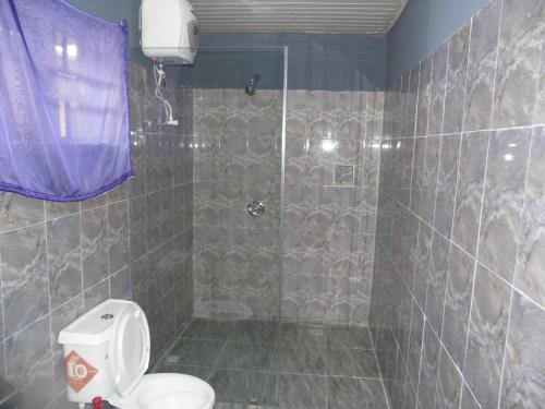 Staycation Suites And Apartment