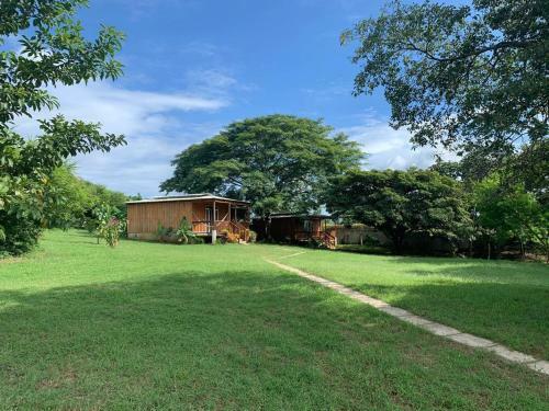 Bed & Breakfast Calalas Lodge