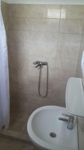 Bed & Breakfast Alex's Apartman & Panzi�