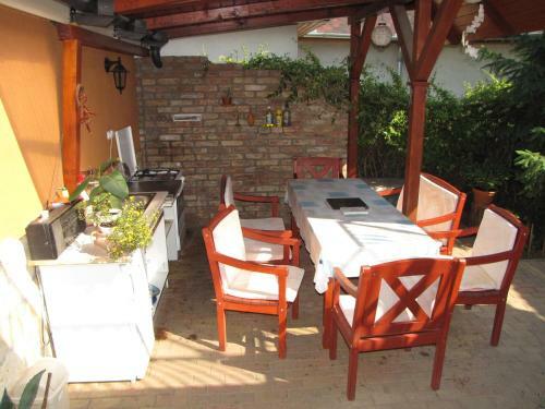 O�zis Apartmanh�z