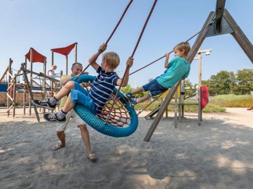 Holiday Home Europarcs Resort Zuiderzee-1