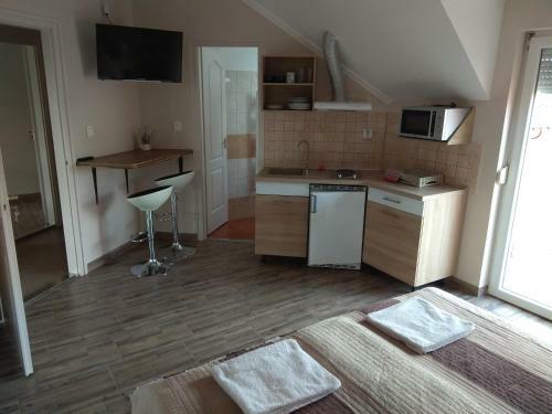 �lom Apartman