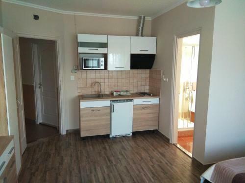 �lom Apartman