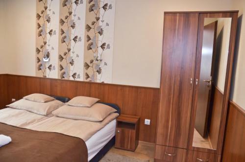 Albergue M�dia Panzi� �s Apartmanh�z