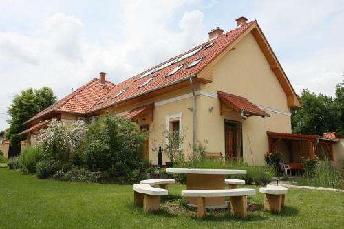 Hostal �let Es Energia Eg�szs�gjav�t� Szalon