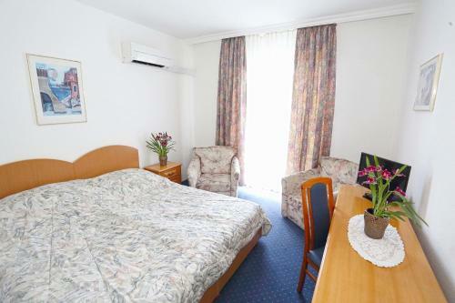 Hotel Wessel�nyi