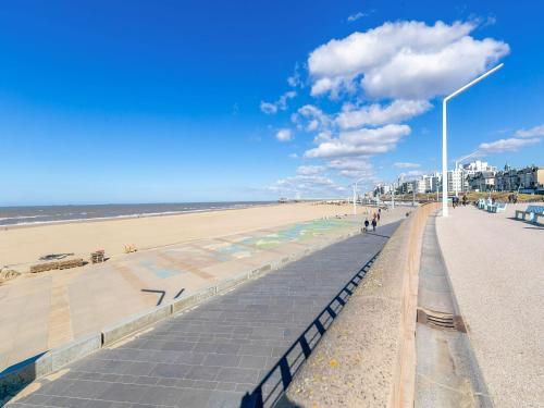 Serene Apartment In Den Haag Near Seabeach