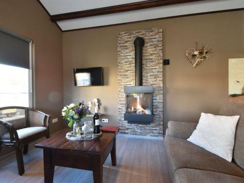 Premium Chalet In Sint Annaland With Garden