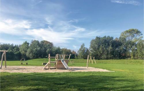 Three-bedroom Holiday Home In Tzummarum
