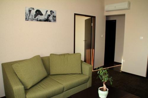 Whb Hotel