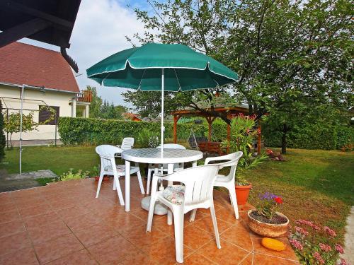 Villa Balatonkereszt�r 6