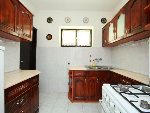 Villa Balatonkereszt�r 5