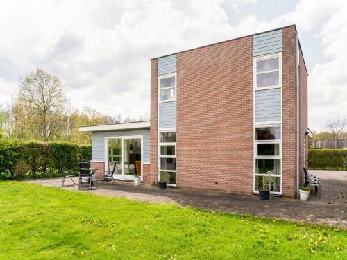 Peaceful Holiday Home In Zeewolde With Garden