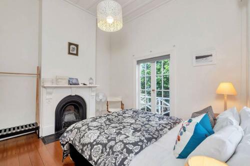 Classic 3br Home Just Steps To Ponsonby Rd