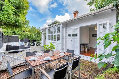Classic 3br Home Just Steps To Ponsonby Rd