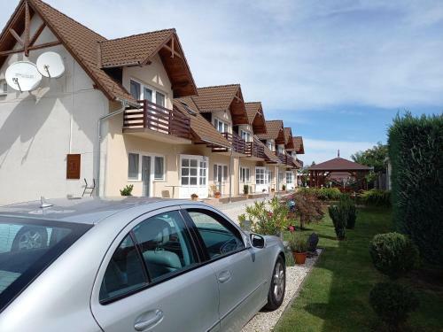 Petrovics Apartmanh�z