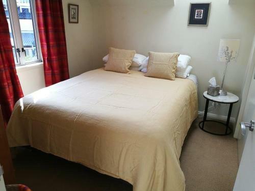 River Dance Townhouse - Prime City Centre Location On The River
