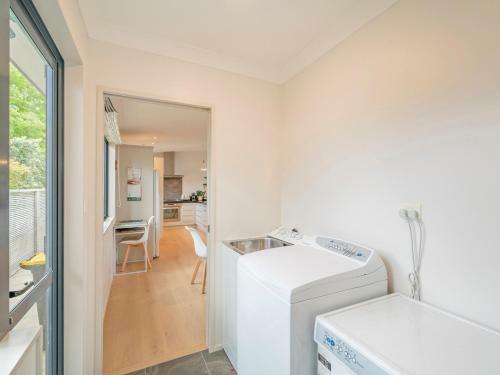 Upsides And Good Vibes - Pauanui Holiday Home