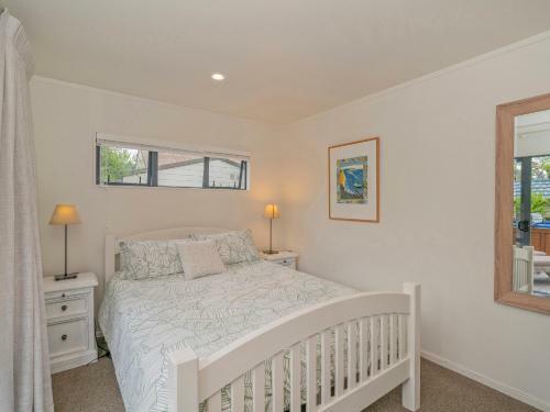 Upsides And Good Vibes - Pauanui Holiday Home