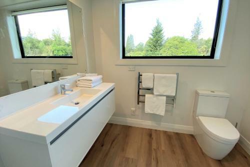 Newly Renovated Tranquillity On Stone Street