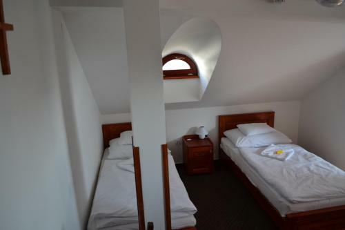 Hostal Althann Vend�gh�z �s Konferencia K�zpont