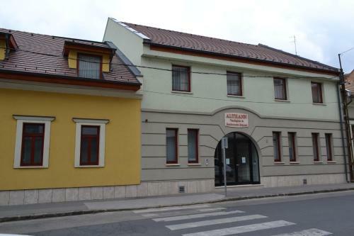Hostal Althann Vend�gh�z �s Konferencia K�zpont