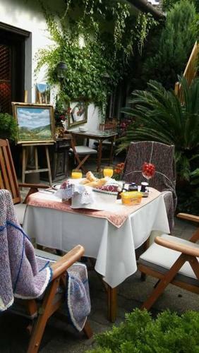 Bed & Breakfast F�nagy �s Walter Vend�g- �s Borh�z