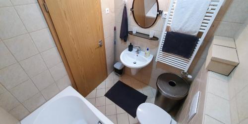 Horvath House Apartment