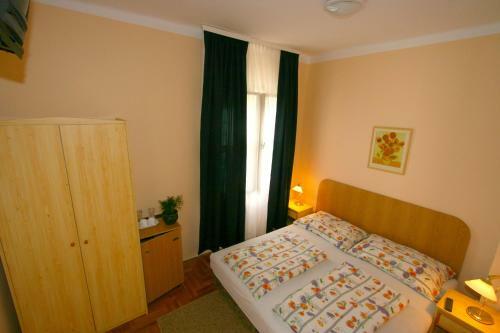 Hostal S�le Apartments & Rooms
