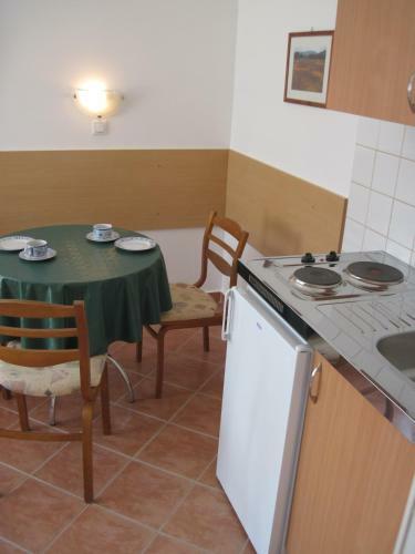 Hostal S�le Apartments & Rooms
