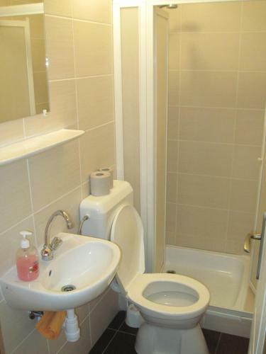 Hostal S�le Apartments & Rooms