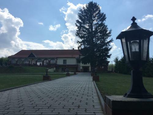 Hostal Villa Teleki